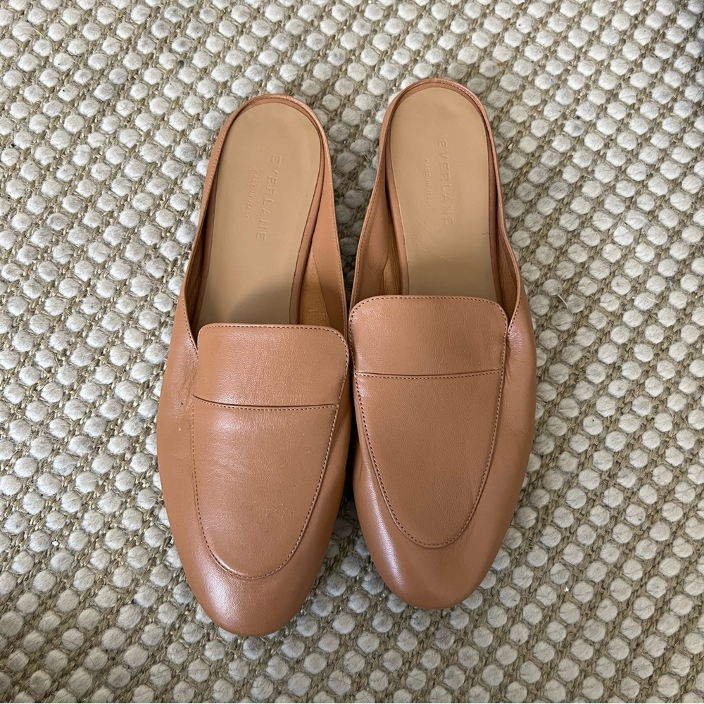Everlane caramel leather day loafer mules